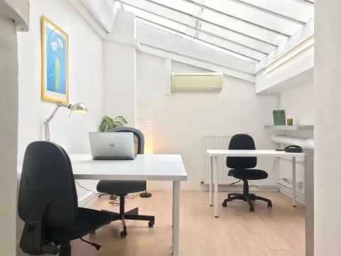 Bureau fermé  idéal pour votre activité professionnelle à Paris
